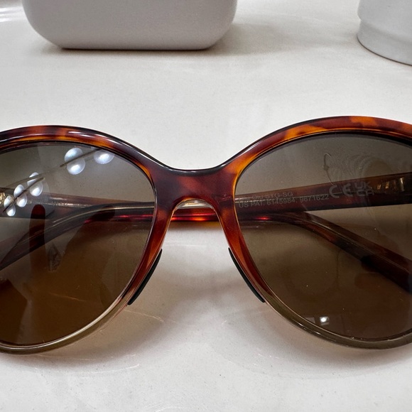 Maui Jim sunglasses - Picture 4 of 7